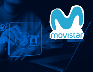 Un fondo azul oscuro con gráficos de ciberseguridad (huella dactilar e identificación), con el logo de Movistar en primer plano.