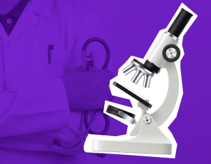 Un microscopio de laboratorio resaltado en blanco sobre un fondo púrpura donde se aprecia la silueta de un médico con un estetoscopio.