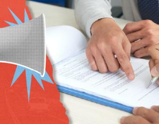 Mano sosteniendo un megáfono a la izquierda y dos personas firmando un documento a la derecha..