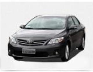 Automóvil TOYOTA COROLLA