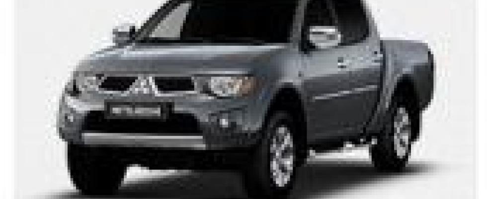 Camioneta MITSUBISHI L200