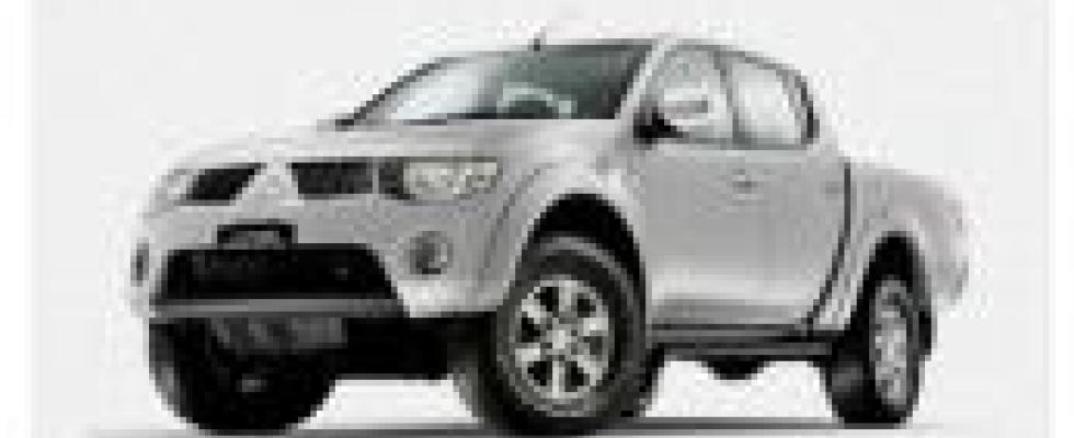 Camioneta MITSUBISHI L200